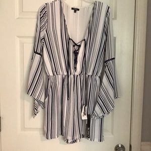 XOXO Cute Navy Blue & White Romper (Shorts) Size M